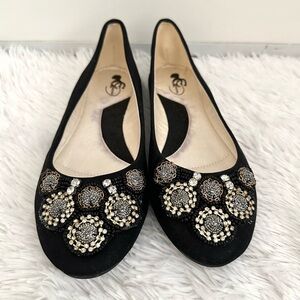 NWOT-Elegant Black Embellished Flats